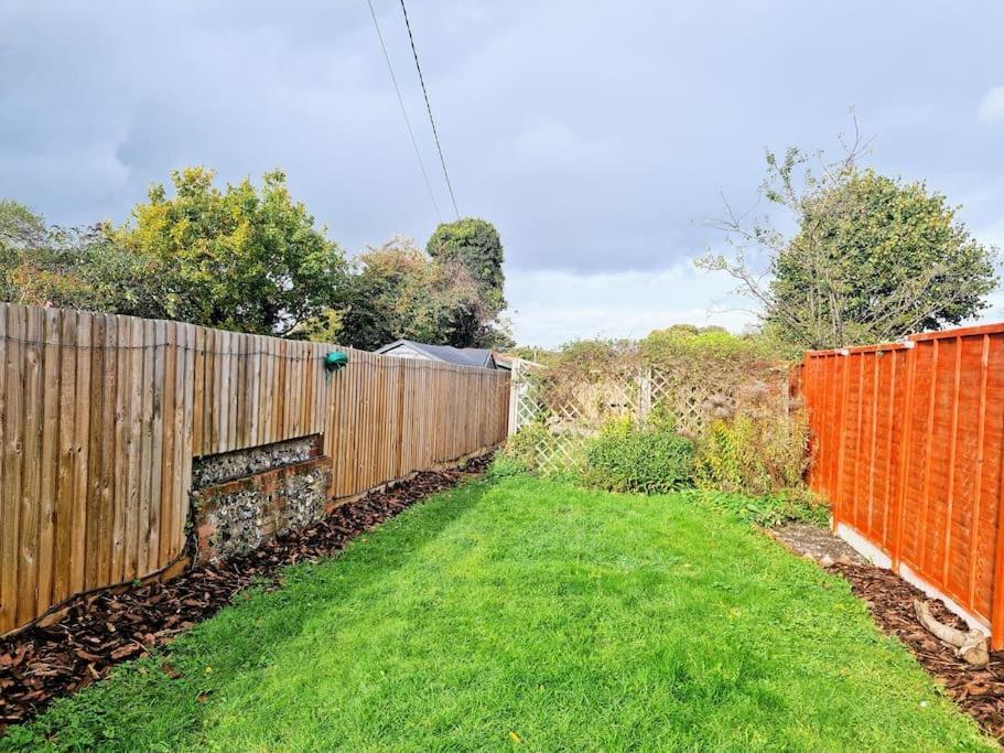 Gorgeous 2 Bedroom Kintbury Cottage Exterior foto